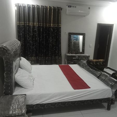 Ryazm Guest House Rawalpindi Dış mekan fotoğraf