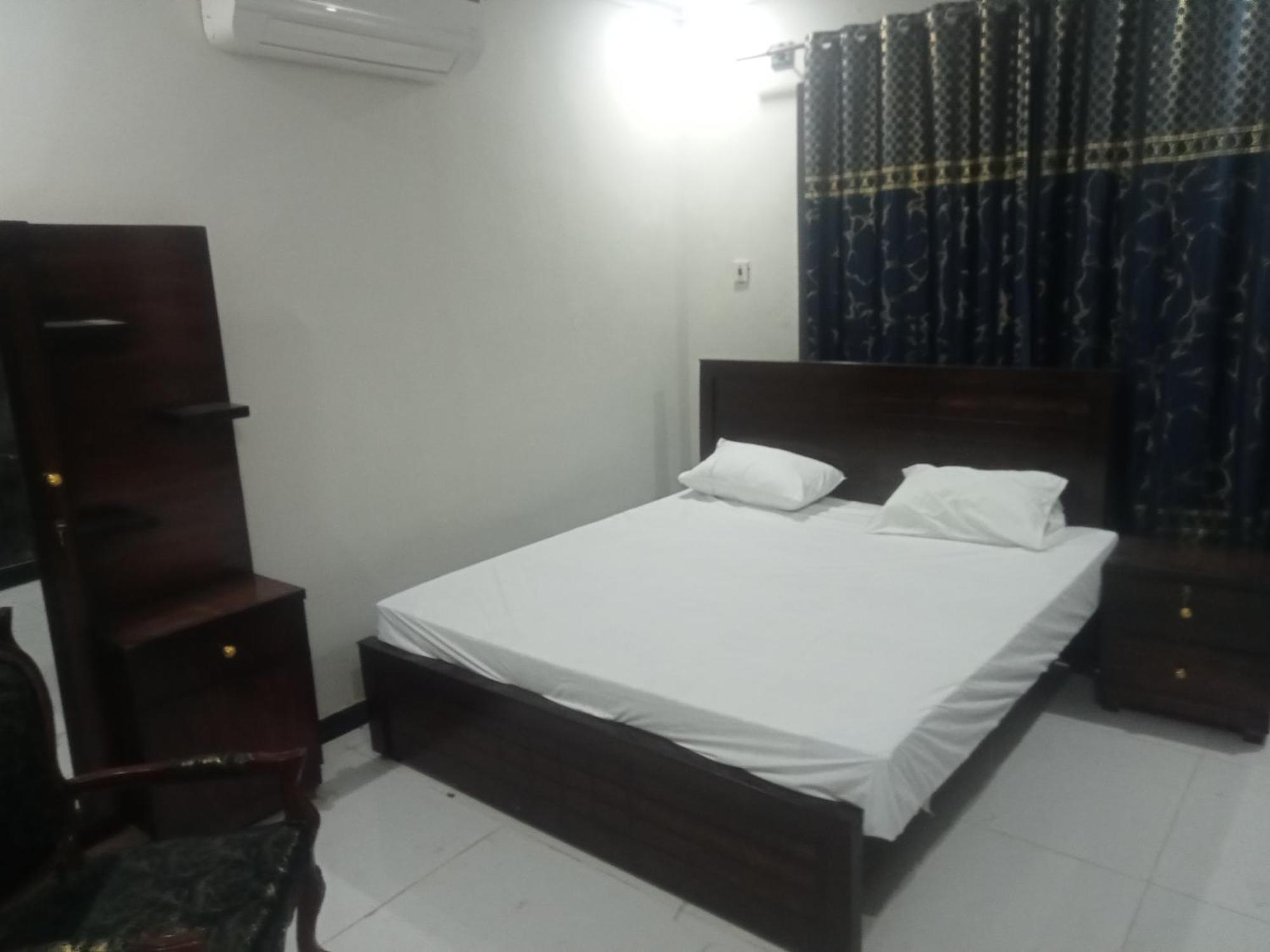 Ryazm Guest House Rawalpindi Dış mekan fotoğraf